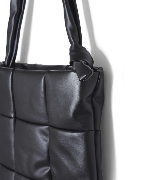 w closet（ダブルクローゼット）の「オーキッドショルダーバッグ（ショルダーバッグ・レディース・ブラック/ブラウン/アイボリー・FREE）」の6枚目の写真