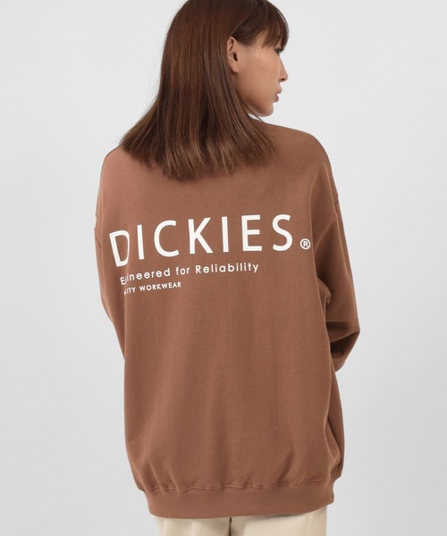 Dickies（ディッキーズ）の「【Dickies/ディッキーズ】ブランドロゴ　フロント＆バックプリント　長袖スウェット（スウェット・レディース・ホワイト/ホワイト系その他/ブラック/ダークブルー/ラベンダー/ホワイト系その他3/ブラウン/ホワイト系その他2・M/L）」の6枚目の写真