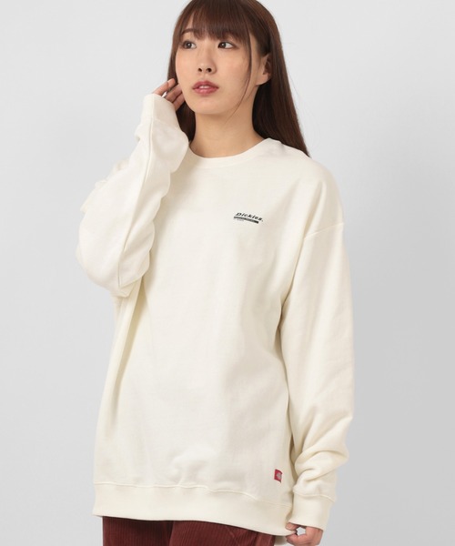 Dickies（ディッキーズ）の「【Dickies/ディッキーズ】ブランドロゴ　フロント＆バックプリント　長袖スウェット（スウェット・レディース・ホワイト/ホワイト系その他/ブラック/ダークブルー/ラベンダー/ホワイト系その他3/ブラウン/ホワイト系その他2・M/L）」の2枚目の写真