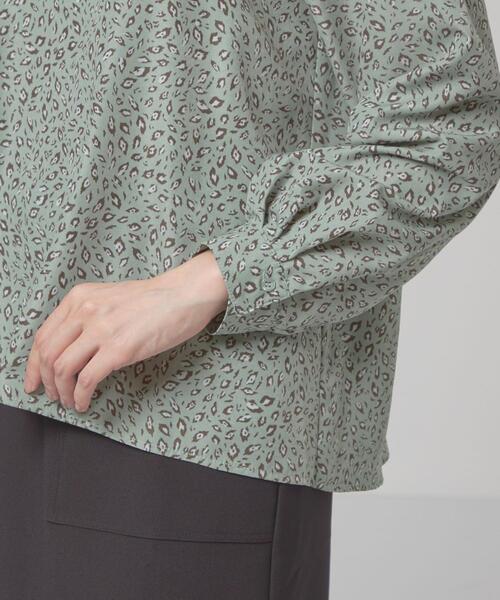 closet story(クローゼットストーリー)の「<closet story(クローゼットストーリー)>レオパード ハイネック ブラウス(シャツ/ブラウス・レディース・ダークブラウン/ライム・FREE)」の9枚目の写真