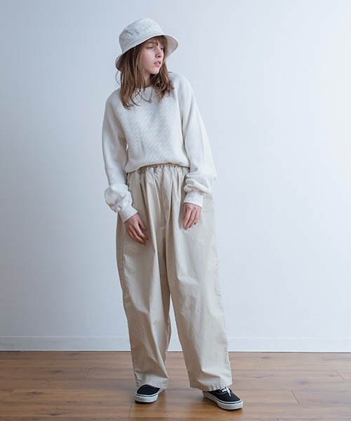 Universal Style Wear(ユニバーサルスタイルウェア)の「Universal Style Wear ダイイングワッフル ラグラン ルーズロンT(Tシャツ/カットソー・メンズ・ホワイト/ネイビー/スミクロ/カーキ・X-LARGE/MEDIUM/LARGE)」の6枚目の写真