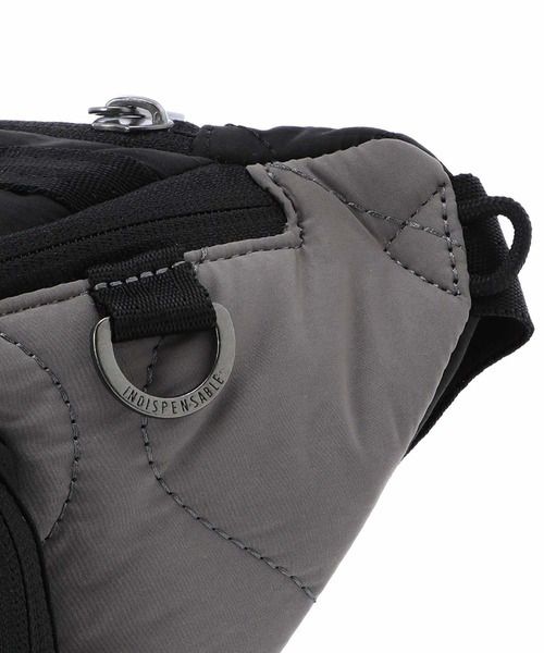 INDISPENSABLE （インディスペンサブル）の「INDISPENSABLE BELT BAG STICKY OQ / インディスペンサブル ベルトバッグ ブラック（ボディバッグ/ウエストポーチ・メンズ・ブラック・FREE）」の6枚目の写真