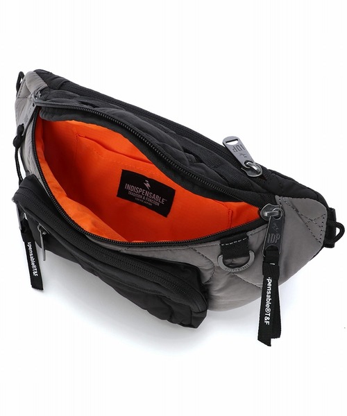 INDISPENSABLE （インディスペンサブル）の「INDISPENSABLE BELT BAG STICKY OQ / インディスペンサブル ベルトバッグ ブラック（ボディバッグ/ウエストポーチ・メンズ・ブラック・FREE）」の9枚目の写真
