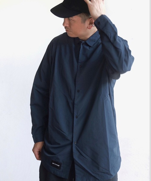 NO COFFEE（ノーコーヒー）の「ナイロンタイプライタークロスシャツ（シャツ/ブラウス・メンズ・ホワイト/ブラック/ネイビー・X-LARGE/MEDIUM/LARGE）」の3枚目の写真