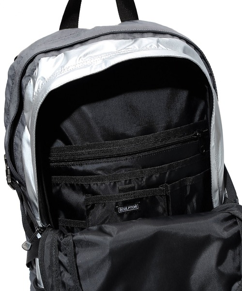 SCULPTOR(スカルプター)の「METALLIC ARIADNE RUCKSACK/メタリックアリアドネリュックサック(バックパック/リュック・レディース・シルバー・フリー)」の7枚目の写真