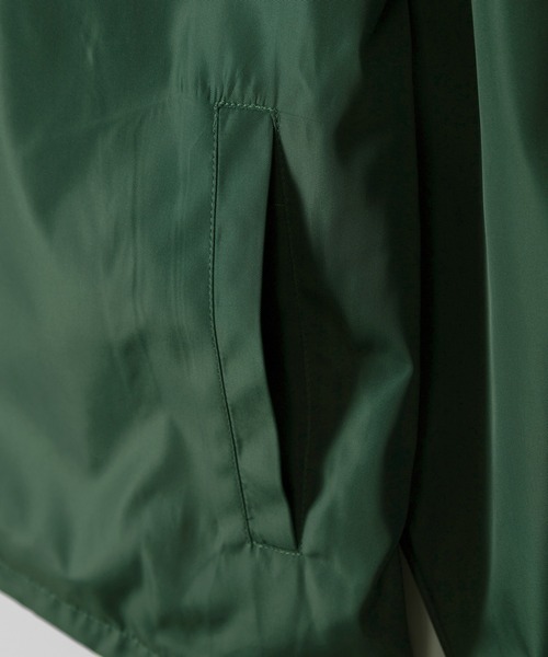 make a ray!(メイク ア レイ!)の「バックプリント カレッジロゴ コーチジャケット/ナイロンジャケット(ブルゾン・メンズ・ベージュ/グリーン/ダークブルー・M/L)」の9枚目の写真