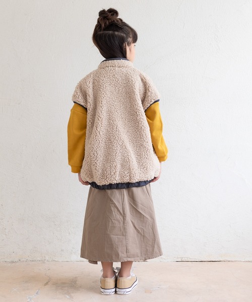 JAM & LINK(ジャムアンドリンク)の「もこもこボアベスト(ベスト・キッズ・ブラック/ベージュ・110cm/120cm/130cm/140cm/150cm/100cm)」の6枚目の写真
