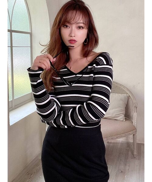 RESEXXY（リゼクシー）の「リブVネックニットトップス（ニット/セーター・レディース・アイボリー/ブラック/モカ/その他1・FREE）」の10枚目の写真