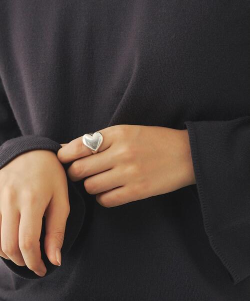 PHILIPPE AUDIBERT（フィリップ オーディベール）の「＜PHILIPPE AUDIBERT＞plump ハート リング ＜Select by EMMEL REFINES＞（リング・レディース・シルバー・12）」の2枚目の写真