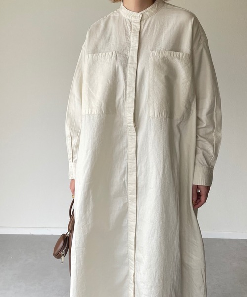 y/m by misato（イムバイミサト）の「ビッグポケットシャツワンピース（シャツワンピース・レディース・オフホワイト・FREE）」の3枚目の写真