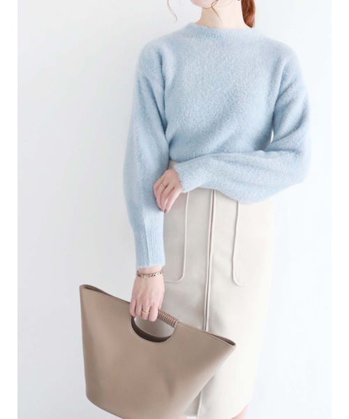 Te chichi(テチチ)の「シャギークルーネックニット(ニット/セーター・レディース・ネイビー/グレー/オフホワイト/ブルー・フリ-)」の4枚目の写真