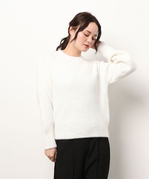 Te chichi(テチチ)の「シャギークルーネックニット(ニット/セーター・レディース・ネイビー/グレー/オフホワイト/ブルー・フリ-)」の8枚目の写真