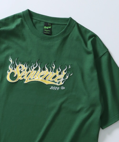 SEQUENZ(シークエンズ)の「SEQUENZ / FLAME COLLEGE WAPPEN SHORT SLEEVE TEE / ファイヤー カレッジ ロゴ 半袖Tシャツ(Tシャツ/カットソー・メンズ・ホワイト/ブラック/グレー/ラベンダー/グリーン系その他2/その他3/その他4/その他1/その他5/その他2/その他6/グリーン系その他/ブルー・MEDIUM/LARGE/X-LARGE)」の13枚目の写真