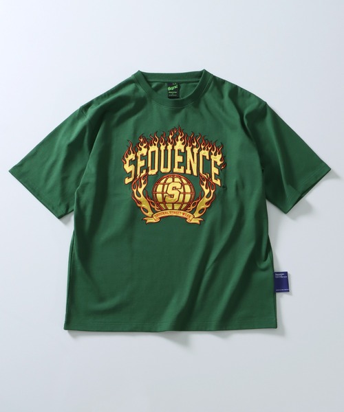 SEQUENZ(シークエンズ)の「SEQUENZ / FLAME COLLEGE WAPPEN SHORT SLEEVE TEE / ファイヤー カレッジ ロゴ 半袖Tシャツ(Tシャツ/カットソー・メンズ・ホワイト/ブラック/グレー/ラベンダー/グリーン系その他2/その他3/その他4/その他1/その他5/その他2/その他6/グリーン系その他/ブルー・MEDIUM/LARGE/X-LARGE)」の14枚目の写真