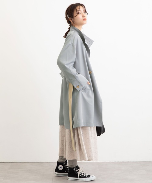 POU DOU DOU（プードゥドゥ）の「ポリエステルソフトギャバスタンドカラーコート（トレンチコート・レディース・ライトブルー/ベージュ/カーキ・3）」の5枚目の写真
