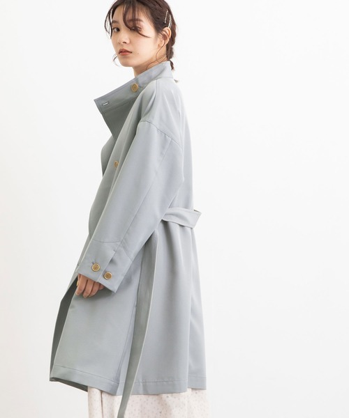 POU DOU DOU（プードゥドゥ）の「ポリエステルソフトギャバスタンドカラーコート（トレンチコート・レディース・ライトブルー/ベージュ/カーキ・3）」の10枚目の写真