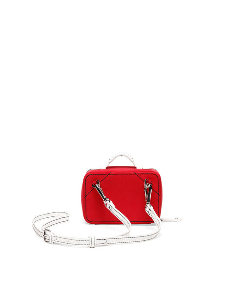 DIESEL(ディーゼル)の「レディース クリンクルナイロン マイクロミニバッグ(ショルダーバッグ・レディース・イエロー/レッド/ブラック/ブルー・UNI)」の18枚目の写真