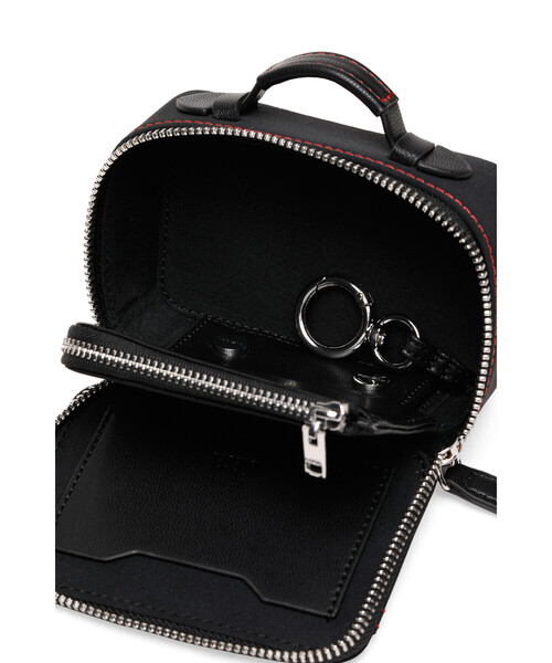 DIESEL(ディーゼル)の「レディース クリンクルナイロン マイクロミニバッグ(ショルダーバッグ・レディース・イエロー/レッド/ブラック/ブルー・UNI)」の22枚目の写真