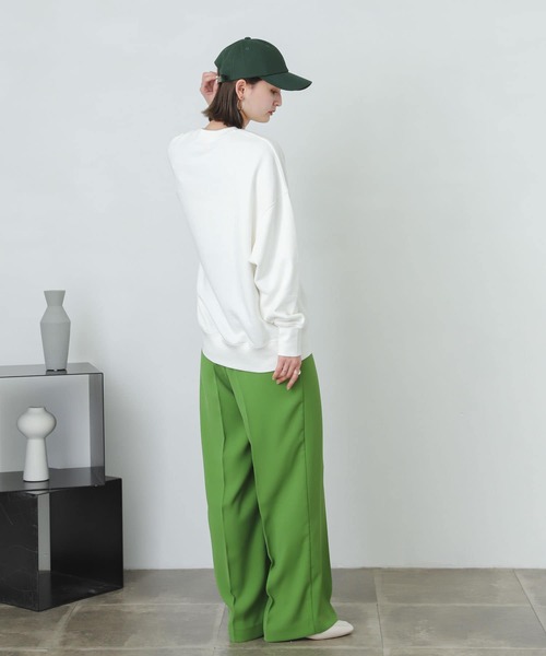 SENSE OF PLACE by URBAN RESEARCH（センスオブプレイスバイアーバンリサーチ）の「オーバーサイズロゴスウェットシャツ（スウェット・レディース・ピンクベージュ/オフホワイト/グレー・ONE）」の13枚目の写真