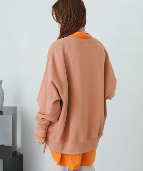 SENSE OF PLACE by URBAN RESEARCH（センスオブプレイスバイアーバンリサーチ）の「オーバーサイズロゴスウェットシャツ（スウェット・レディース・ピンクベージュ/オフホワイト/グレー・ONE）」の18枚目の写真