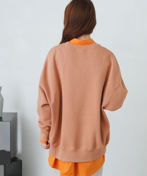 SENSE OF PLACE by URBAN RESEARCH（センスオブプレイスバイアーバンリサーチ）の「オーバーサイズロゴスウェットシャツ（スウェット・レディース・ピンクベージュ/オフホワイト/グレー・ONE）」の19枚目の写真
