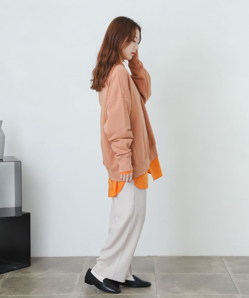 SENSE OF PLACE by URBAN RESEARCH（センスオブプレイスバイアーバンリサーチ）の「オーバーサイズロゴスウェットシャツ（スウェット・レディース・ピンクベージュ/オフホワイト/グレー・ONE）」の21枚目の写真