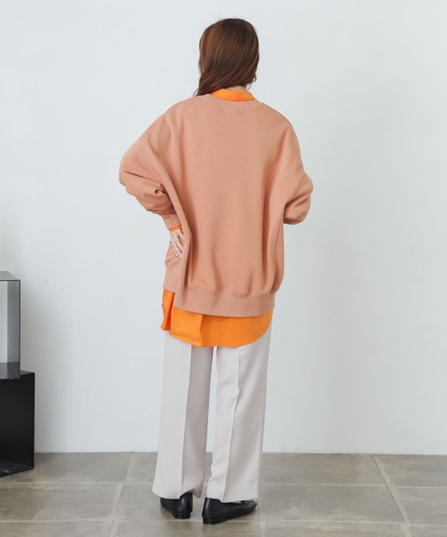 SENSE OF PLACE by URBAN RESEARCH（センスオブプレイスバイアーバンリサーチ）の「オーバーサイズロゴスウェットシャツ（スウェット・レディース・ピンクベージュ/オフホワイト/グレー・ONE）」の22枚目の写真