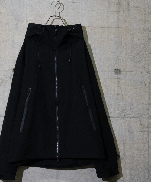 JOHN'S CLOSET(ジョンズクローゼット)の「【13】ミニリップストレッチマウンテンパーカー(マウンテンパーカー・メンズ・ブラウン/チャコールグレー/ブラック・LARGE/MEDIUM)」の2枚目の写真