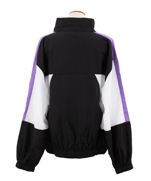 PUNYUS（プニュズ）の「切り替えナイロンジャケット（ナイロンジャケット・レディース・グリーン/ブラック/グレー・3/2/4）」の12枚目の写真