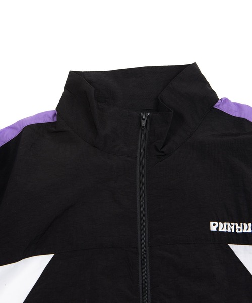 PUNYUS（プニュズ）の「切り替えナイロンジャケット（ナイロンジャケット・レディース・グリーン/ブラック/グレー・3/2/4）」の19枚目の写真