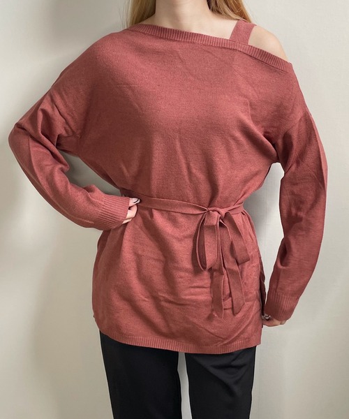 shopnikoniko(ショップニコニコ)の「ウエストマーク ワンショルダーニット(Tシャツ/カットソー・レディース・テラコッタ/ブラック/アイボリー/ベージュ・フリー)」の1枚目の写真