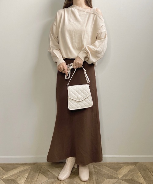 shopnikoniko(ショップニコニコ)の「ウエストマーク ワンショルダーニット(Tシャツ/カットソー・レディース・テラコッタ/ブラック/アイボリー/ベージュ・フリー)」の7枚目の写真