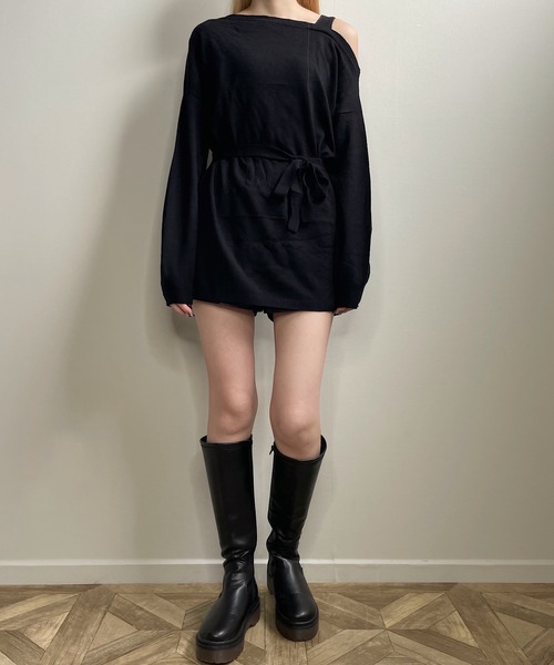 shopnikoniko(ショップニコニコ)の「ウエストマーク ワンショルダーニット(Tシャツ/カットソー・レディース・テラコッタ/ブラック/アイボリー/ベージュ・フリー)」の16枚目の写真