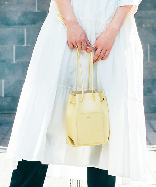 YAHKI（ヤーキ）の「【YAHKI /ヤーキ】SOFT W FACE POCHETTE：バッグ（ショルダーバッグ・レディース・ホワイト/ライトグリーン/イエロー・FREE）」の4枚目の写真