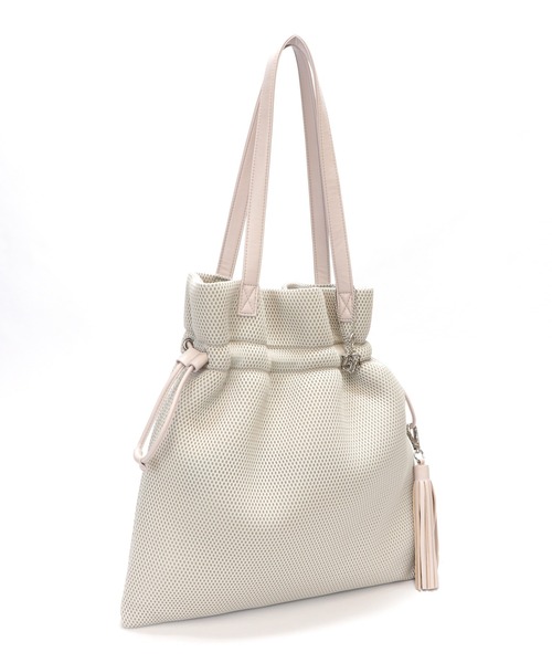 BASE（ベース）の「A4対応 巾着タイプ レディースショルダーバッグ（ショルダーバッグ・レディース・ホワイト/ベージュ/グレー/ネイビー/ブラック・FREE）」の14枚目の写真