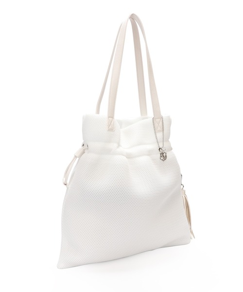 BASE（ベース）の「A4対応 巾着タイプ レディースショルダーバッグ（ショルダーバッグ・レディース・ホワイト/ベージュ/グレー/ネイビー/ブラック・FREE）」の12枚目の写真