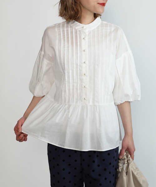 PICCIN（ピッチン）の「パールボタンペプラムピンタックブラウス（シャツ/ブラウス・レディース・ブラック/オフホワイト/ベビーピンク・M）」の2枚目の写真