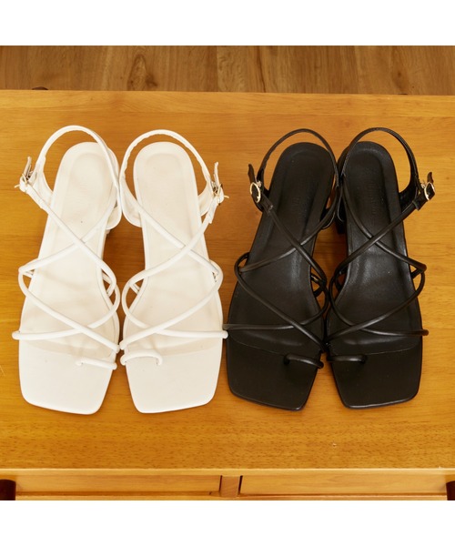 chumchum（チャムチャム）の「スクエアコードストラップサンダル（サンダル・レディース・ブラック/ホワイト・S/M/L/LL）」の10枚目の写真