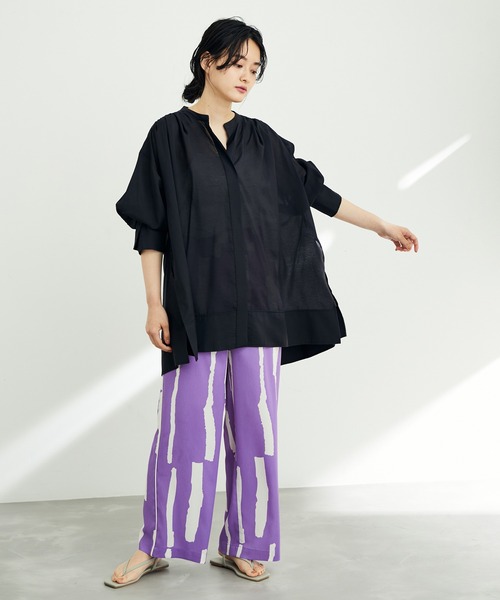 ADAM ET ROPE'（アダムエロペ）の「【WEB限定】バックリボンチュニックシャツ（シャツ/ブラウス・レディース・グリーン系その他/ブラック/ホワイト・FREE）」の4枚目の写真