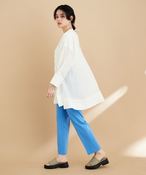 ADAM ET ROPE'（アダムエロペ）の「【WEB限定】バックリボンチュニックシャツ（シャツ/ブラウス・レディース・グリーン系その他/ブラック/ホワイト・FREE）」の7枚目の写真