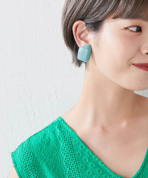 ear PAPILLONNER（イアパピヨネ）の「(WEB)コハクトウイヤリング（イヤリング・レディース・ダークグリーン/ピンク系その他/カーキ/グレー/ブルー・FREE）」の8枚目の写真