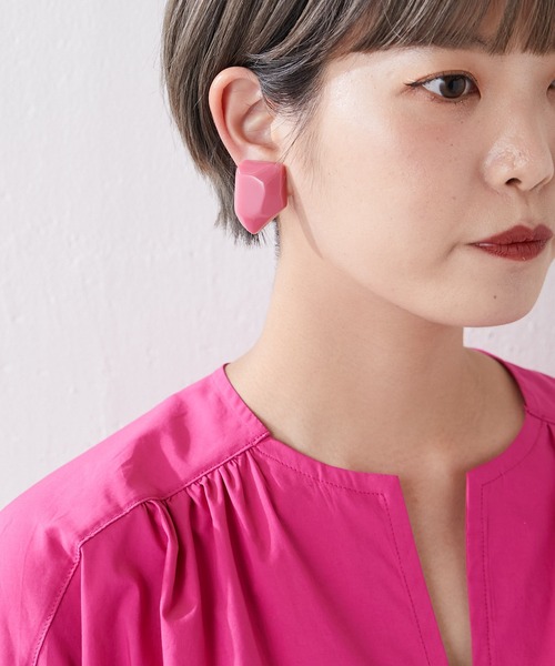 ear PAPILLONNER（イアパピヨネ）の「(WEB)コハクトウイヤリング（イヤリング・レディース・ダークグリーン/ピンク系その他/カーキ/グレー/ブルー・FREE）」の7枚目の写真