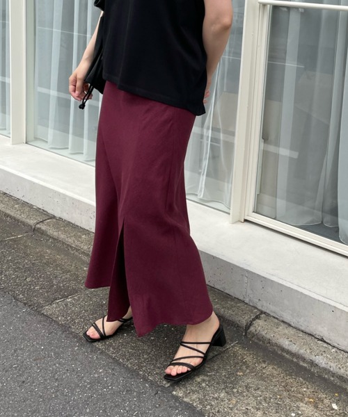 LOWRYS FARM（ローリーズファーム）の「アサコンスリットフレアスカート　344604（スカート・レディース・アイボリー/ボルドー/ブラック/ブラウン・MEDIUM/LARGE）」の4枚目の写真