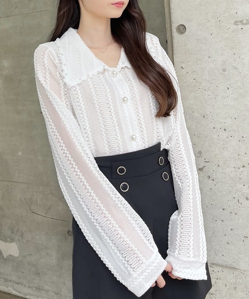 MIIA（ミーア）の「パール釦レースカーディガン（カーディガン/ボレロ・レディース・ブラック/ベージュ/オフホワイト・FREE）」の2枚目の写真