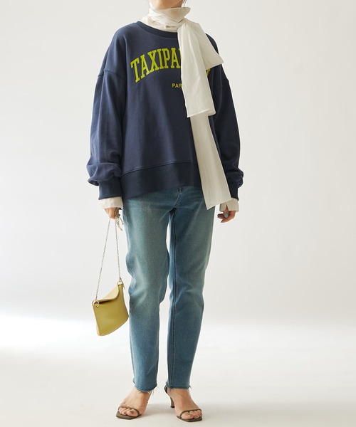 COLLAGE GALLARDAGALANTE（コラージュガリャルダガランテ）の「TAXIプリント/ロゴスウェット（スウェット・レディース・ネイビー・FREE）」の4枚目の写真