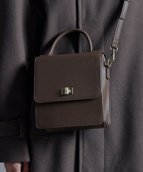 Loose/ルース（ルース）の「2way スクエアショルダーミニバッグ（ショルダーバッグ・メンズ・ダークブラック/グレー/グリーン/ブラウン/ブラック/ダークグレー/ホワイト/ターコイズブルー/ブラック系/ワイン/ダークブラウン/ブルー系/グレー系/シルバー/ブラック系1・FREE）」の9枚目の写真