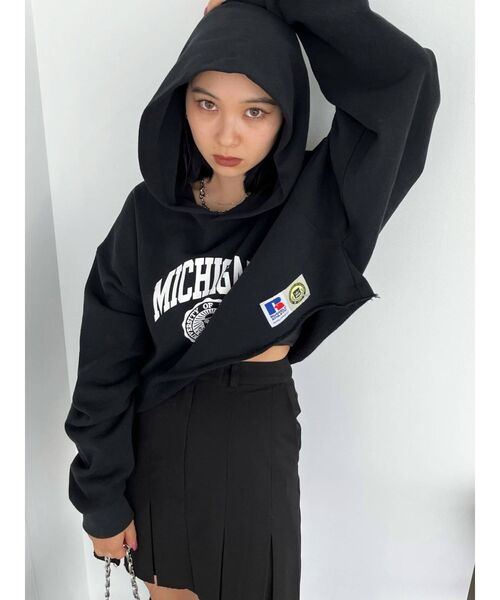 EMODA（エモダ）の「ヘムカットプリーツミニスカート（スカート・レディース・ブラック/ベージュ・SMALL/MEDIUM）」の6枚目の写真