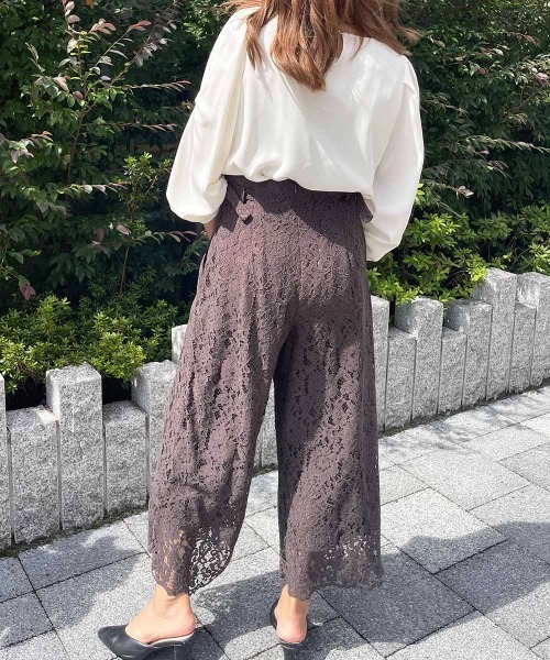 12Twelve Agenda(トゥエルブ アジェンダ)の「スクエアネックデザインスリーブブラウス(シャツ/ブラウス・レディース・ベージュ/ネイビー/ブラウン/オフホワイト・M)」の12枚目の写真