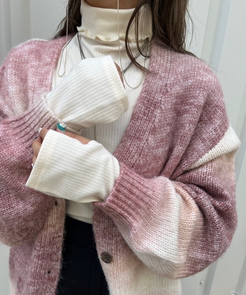 nemne store(ネンネストア)の「【低身長用サイズあり】指穴開きタートルネックニットソー(ニット/セーター・レディース・ブラック/ブラウン/オレンジ/ブルー/アイボリー/ピンク/ライトブルー・SMALL/MEDIUM)」の8枚目の写真