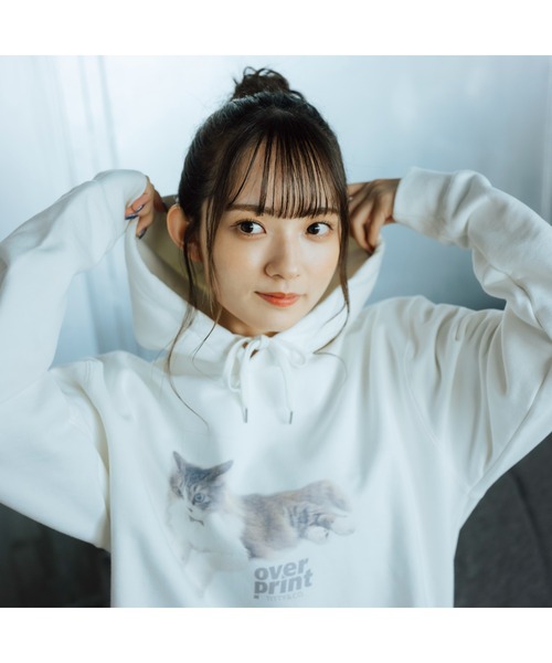 TITTY&CO.（ティティーアンドコー）の「TITTY&CO. × overprint cat print over size parker（パーカー・レディース・ホワイト/ブラック・MEDIUM/LARGE）」の6枚目の写真